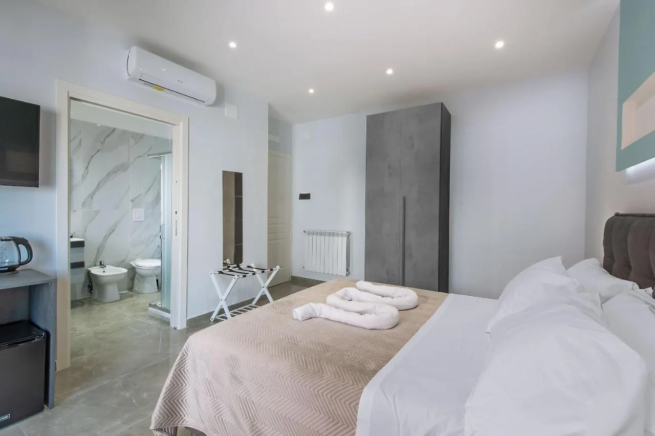 Garibaldi Rooms Portici Italy