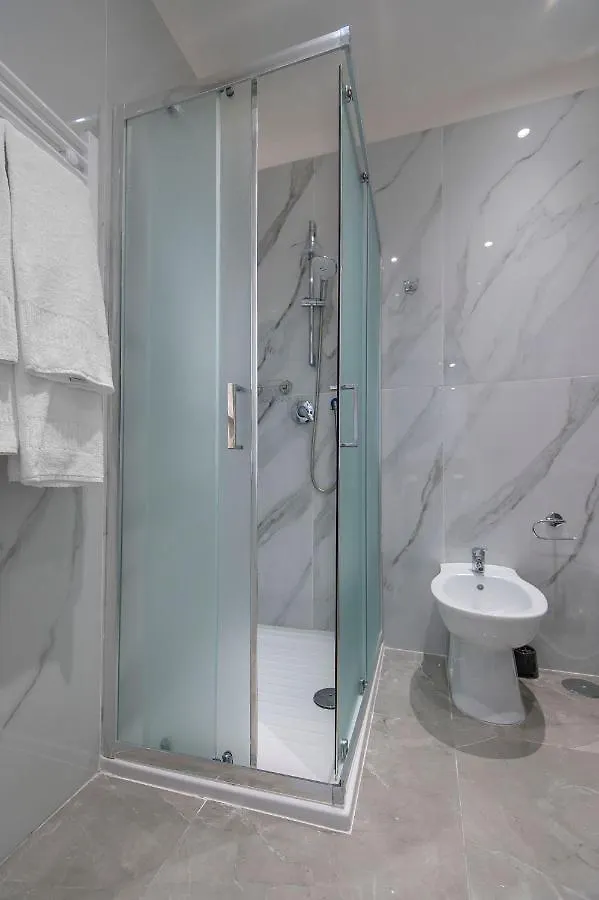 Garibaldi Rooms Portici Guest house